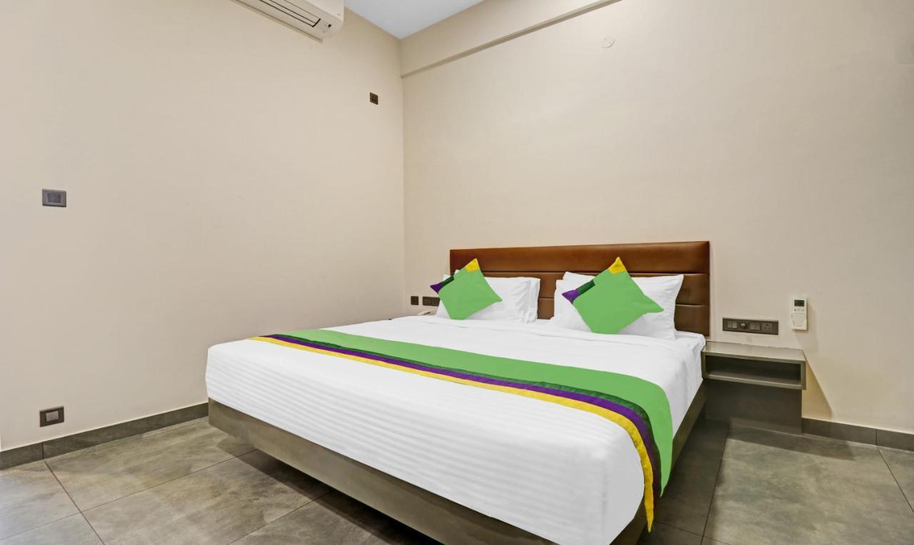 Treebo Grand Vistara Airport Suites Kochi المظهر الخارجي الصورة