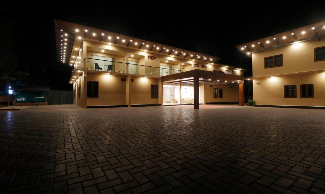 Treebo Grand Vistara Airport Suites Kochi المظهر الخارجي الصورة